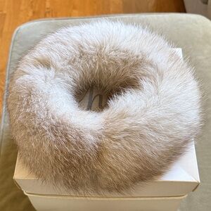 Vintage 1940s White Fox Fur Pillbox Hat